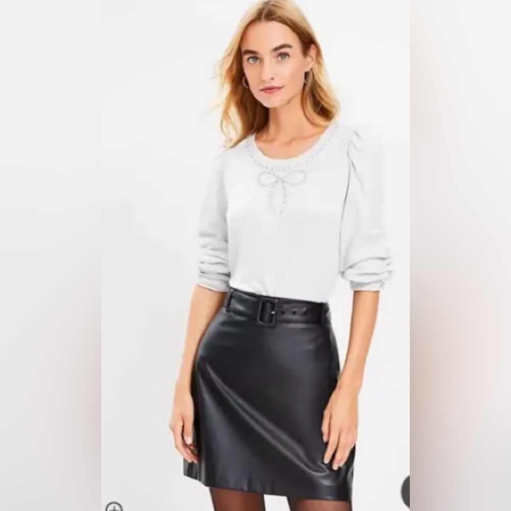 NWT Loft Faux Leather Black Skirt Size 6.